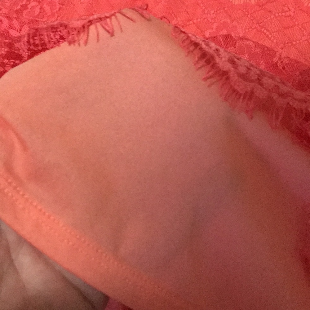 MAURICES Women’s Coral Floral Eye-lashed Lace Lined Cami—Size S - Picture 11 of 14